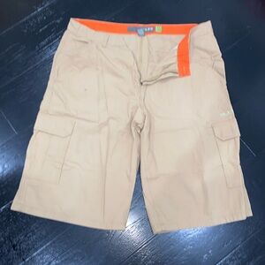 MLIFE KHAKI RLAXED TALL CARGOBSHORTS